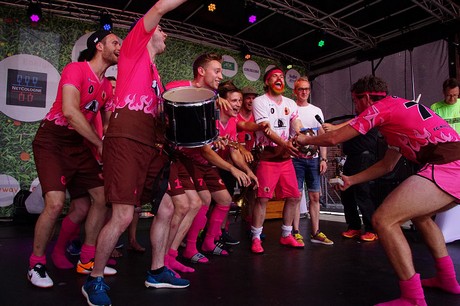 Com Together Cup